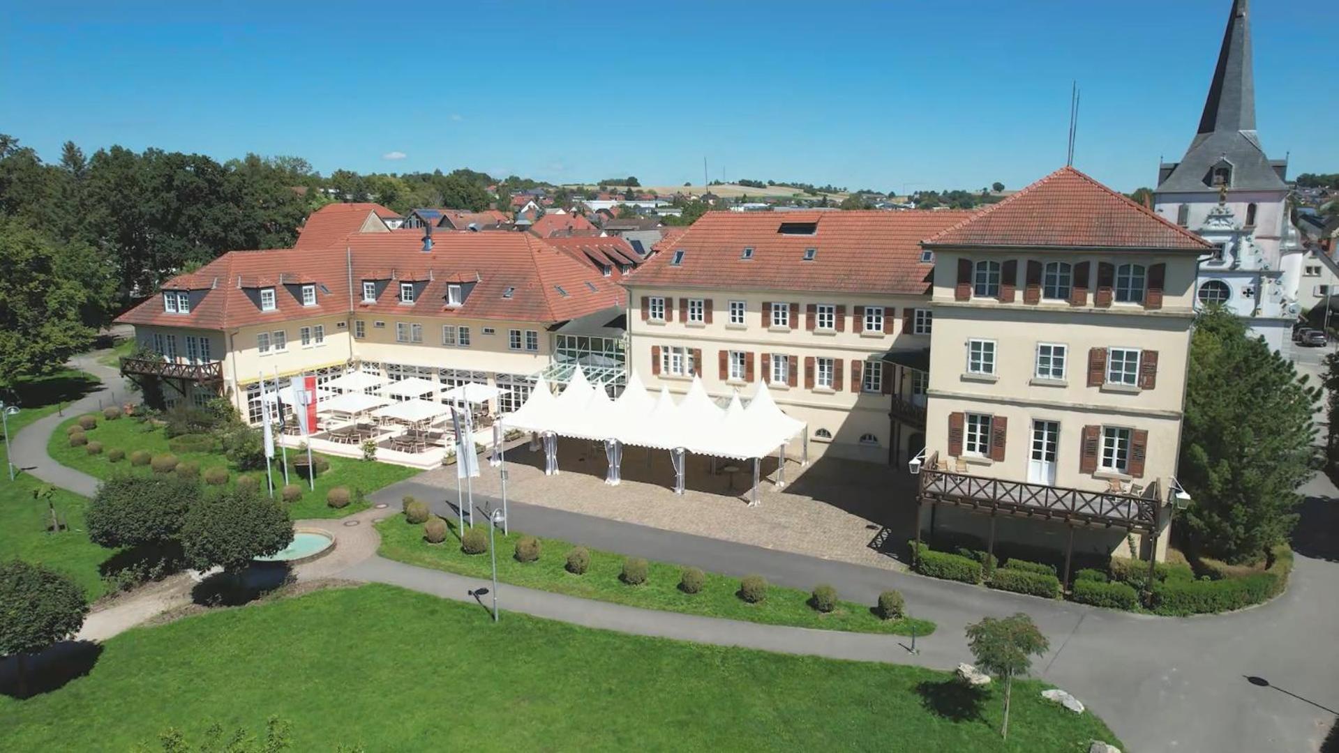 Schloss Neckarbischofsheim Exteriör bild